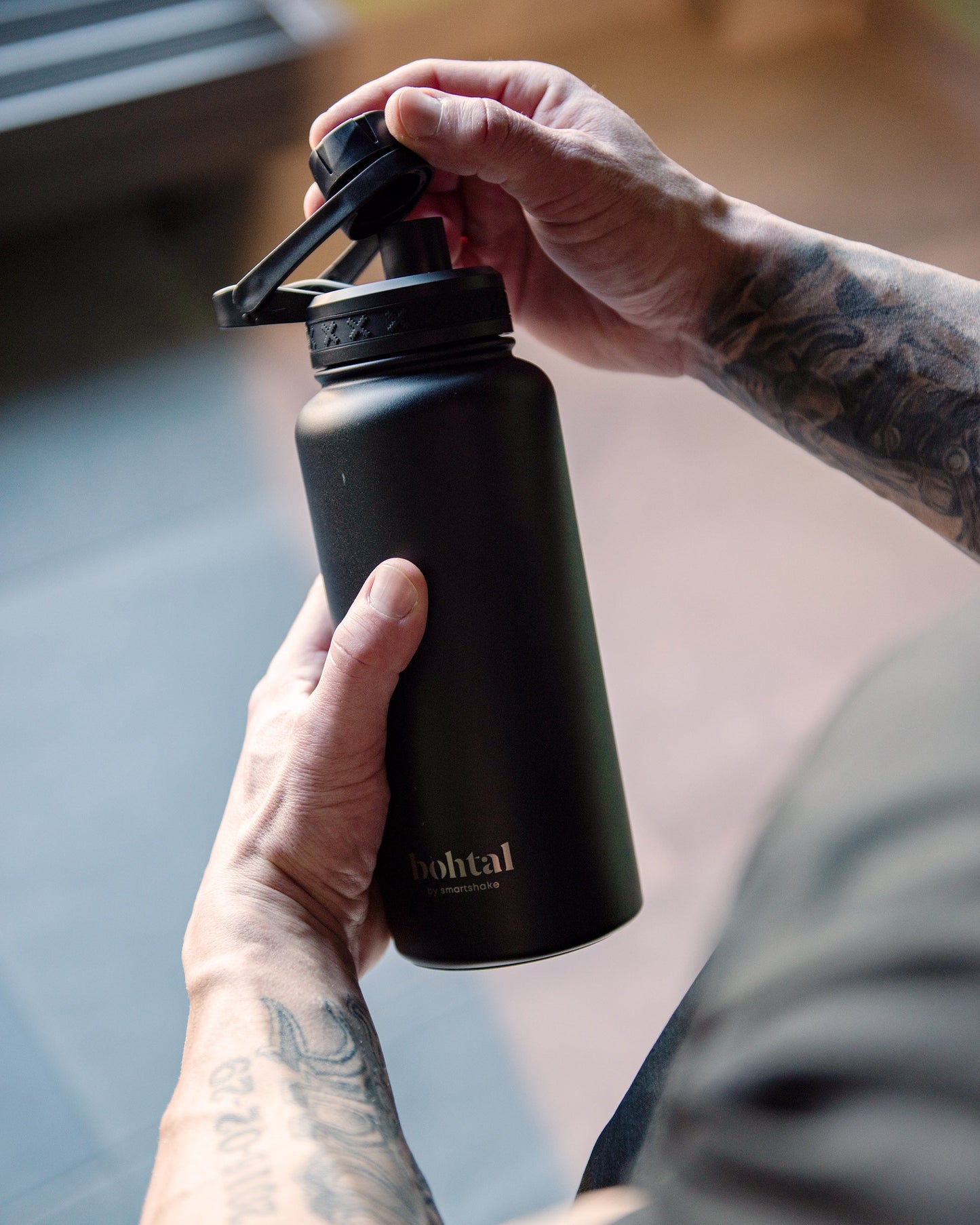 bohtal-insulated-sports-bottle-black-r9 Bohtal_Insulated_Sports_Bottle_Black_lifestyle.jpg