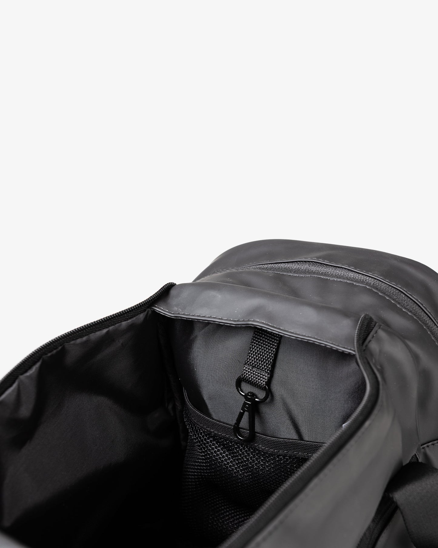 gym-bag-black-w6 Smartshake_GymBag_Black_detail.jpg