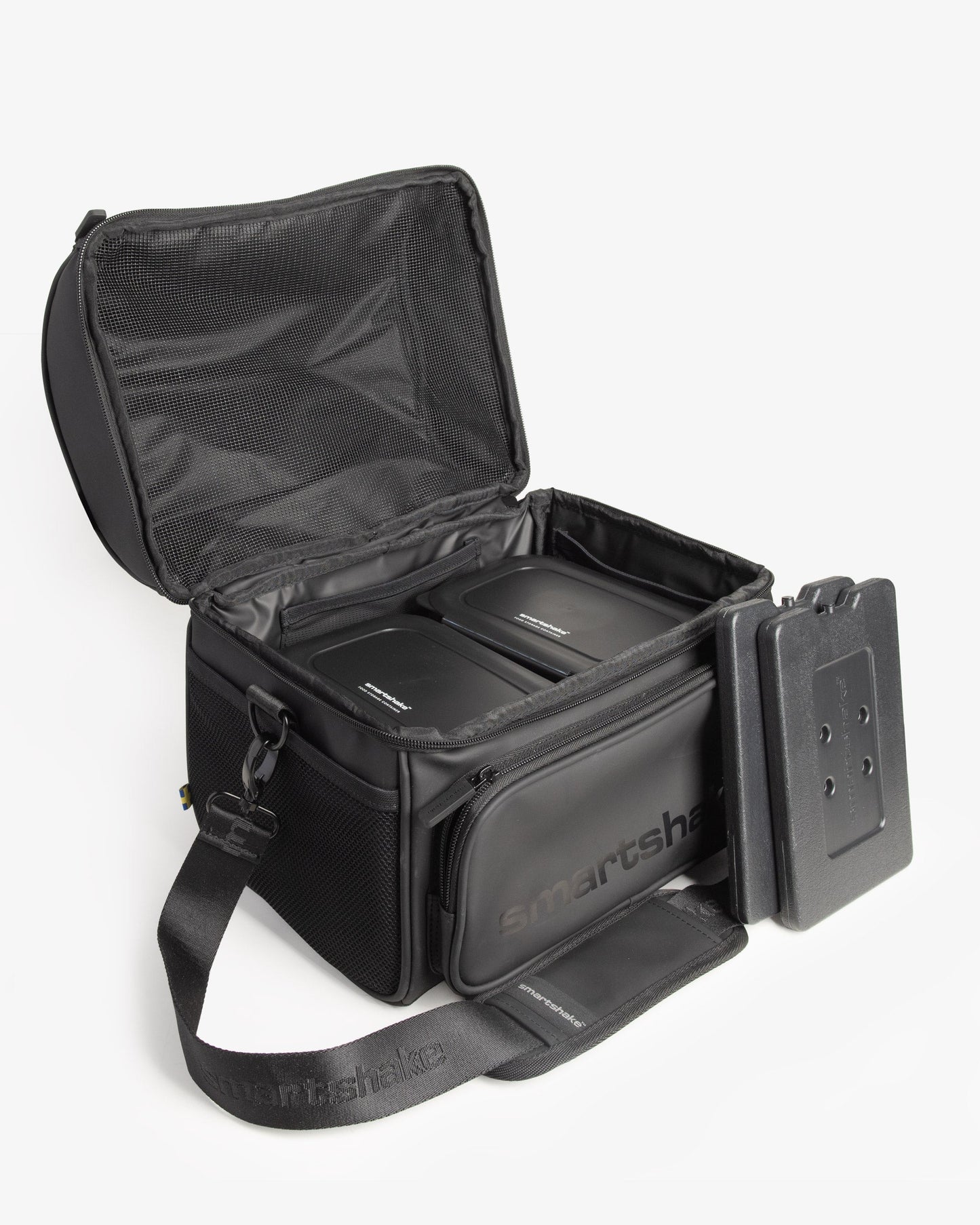 meal-prep-bag-black-with-4-food-containers-and-2-ice-packs-g2 Smartshake_Meal_Prep_Bag_Black_open.jpg