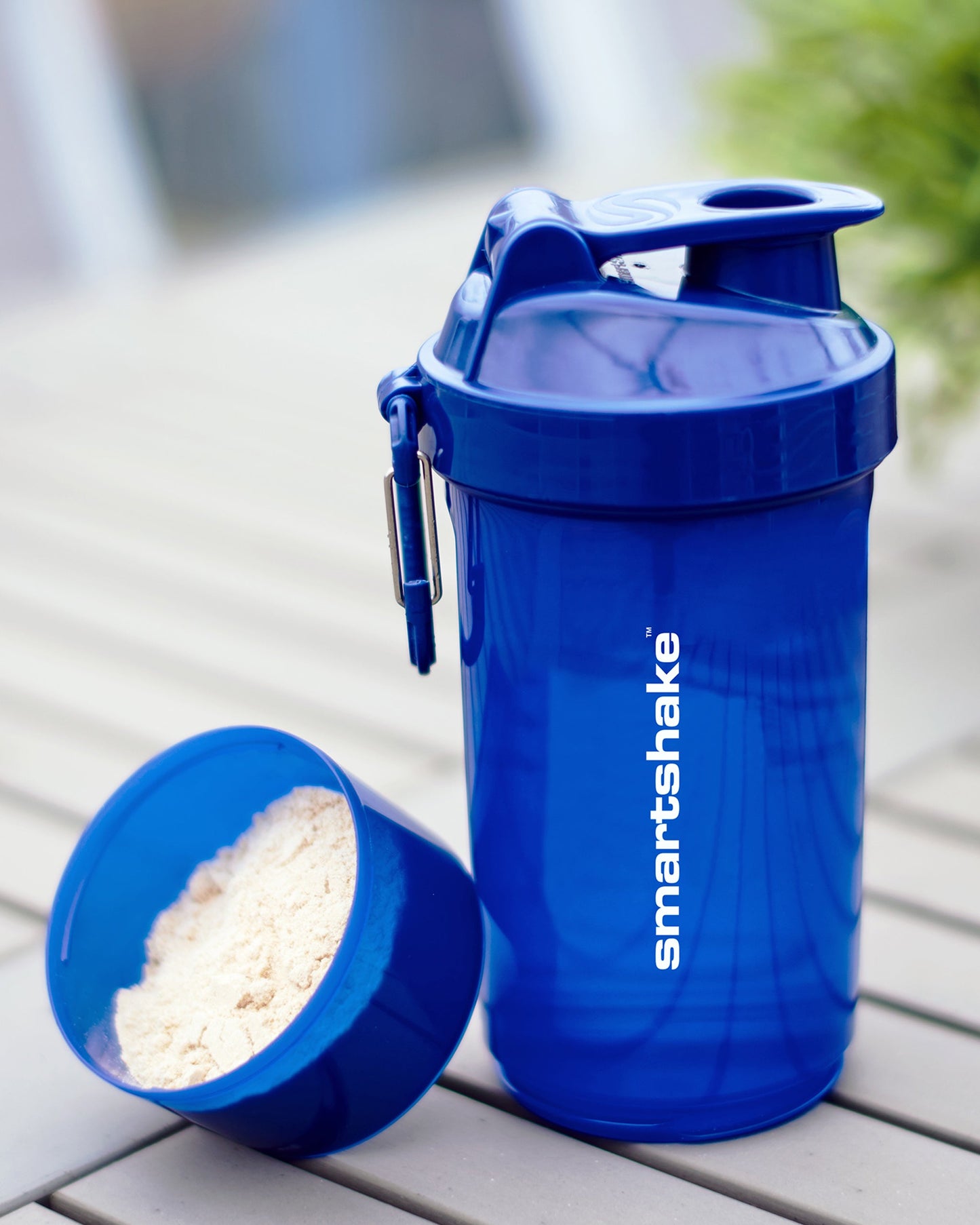 original2go-one-navy-blue-g4 Smartshake_Original2GoONE_Navy_Blue_lifestyle.jpg