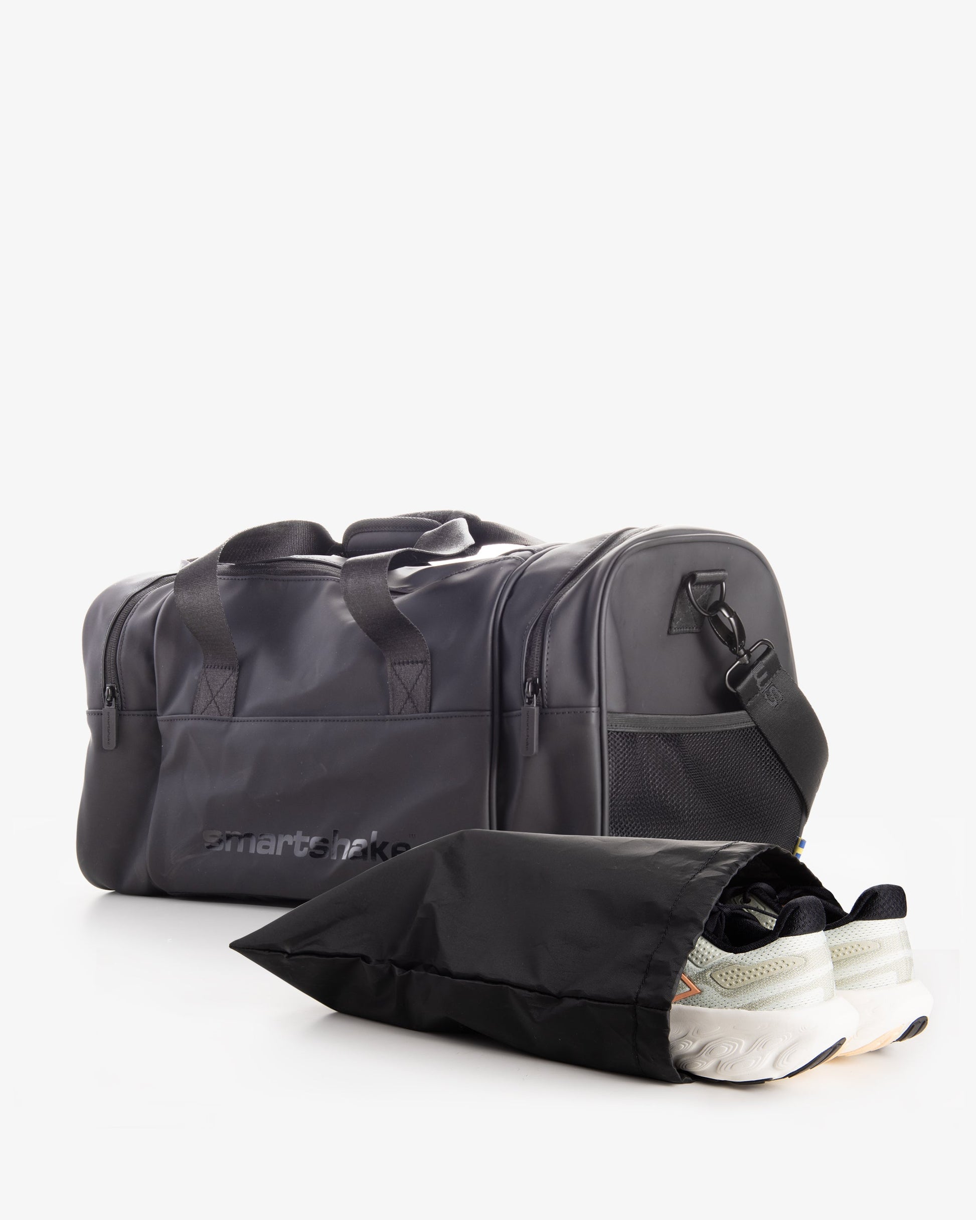 gym-bag-black-w6 Smartshake_gym_bag_Black_unassamled_24a00c8d-f290-45f6-bb42-151f345784ff.jpg