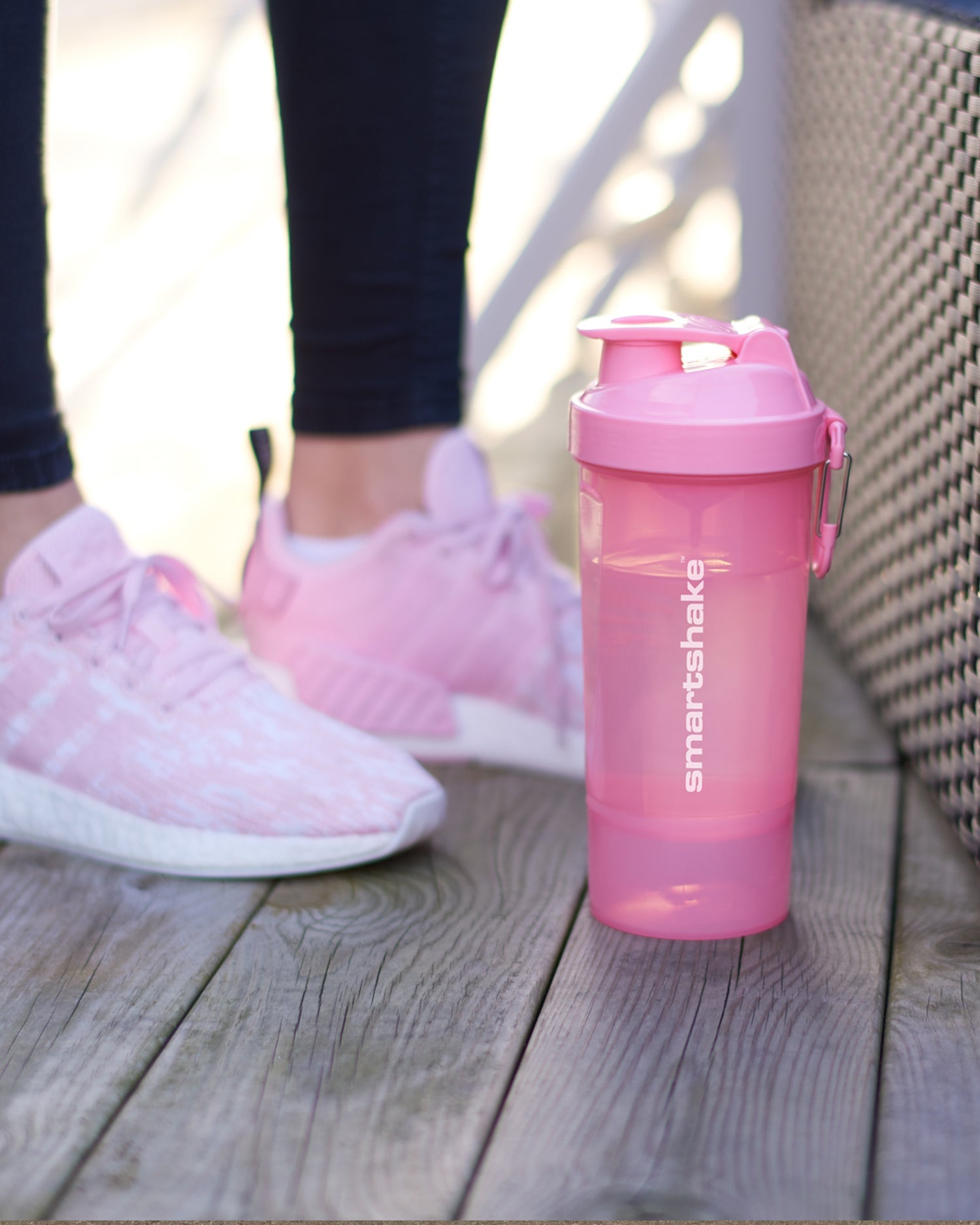 original2go-one-light-pink-i3 smartshake_02go_pink_lifestyle.jpg